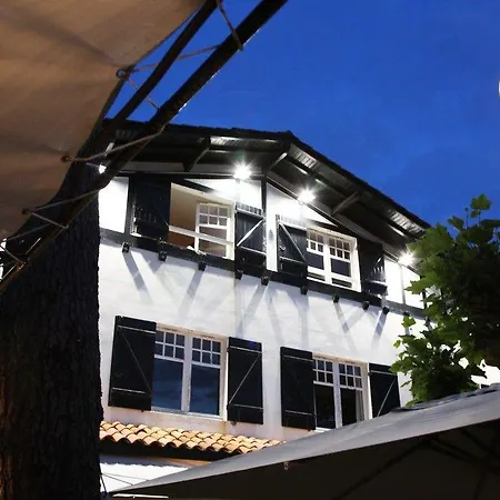 Hotel Etche Ona 3*